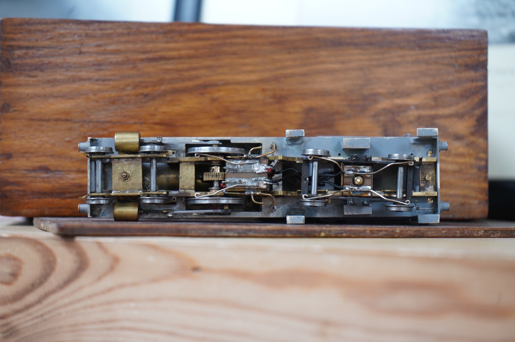 Four EM gauge Southern Railway kit and scratch built locomotives, built and adapted by John Worsley; a Bullied Battle of Britain class, Tangmere 21C167, a class A1X terrier, 2647, a Q class, 546, and an partially painted